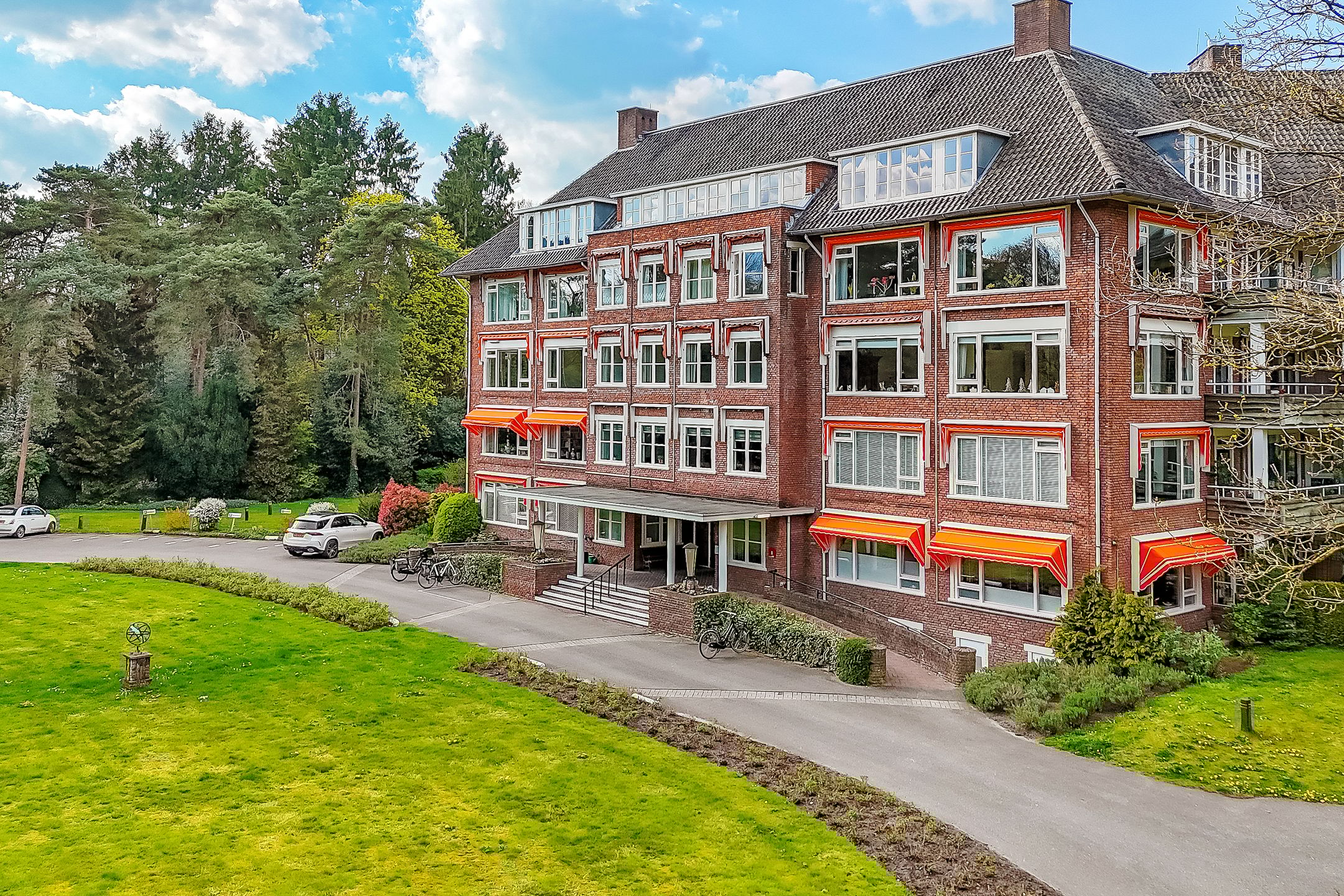 Photo 3 of Hobbemalaan 24-B30