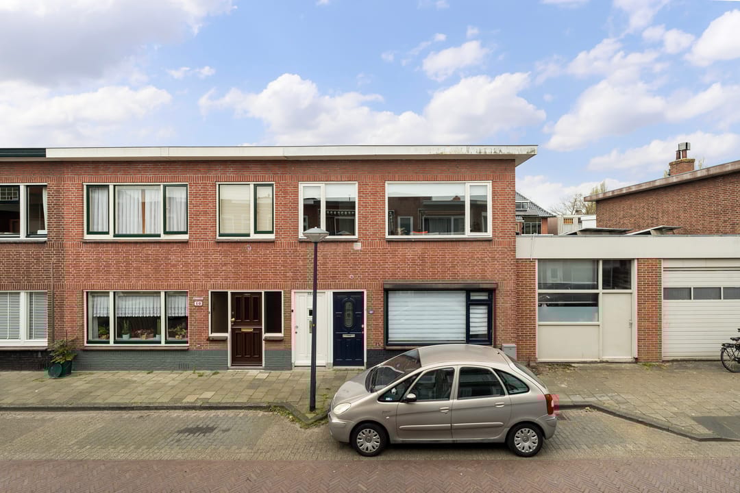 Photo 1 of Roemer Visscherstraat 12-A