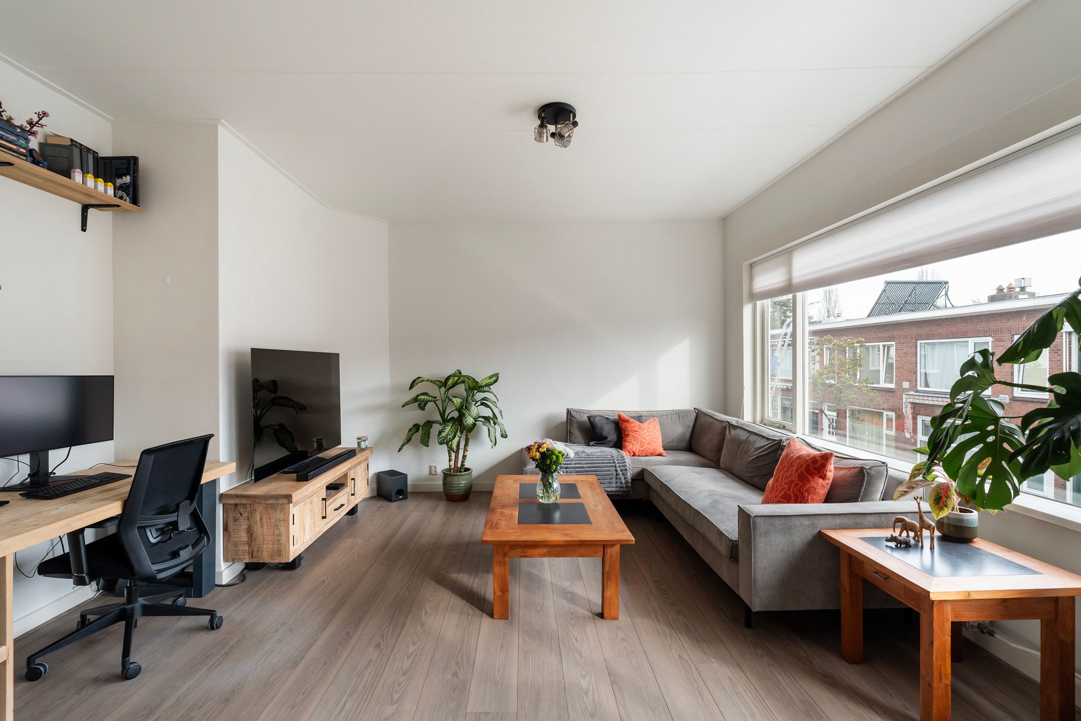 Photo 9 of Roemer Visscherstraat 12-A