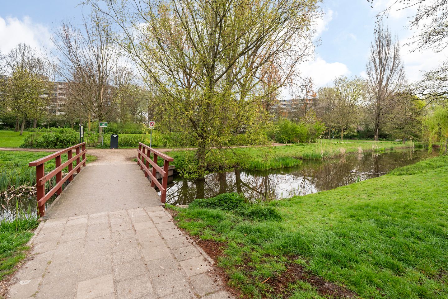 Photo 25 of Roemer Visscherstraat 12-A