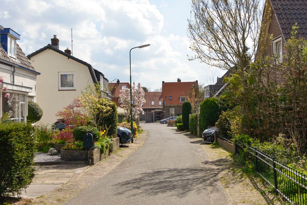 Comfortable sustainable terraced home in quiet Baarn location — 23