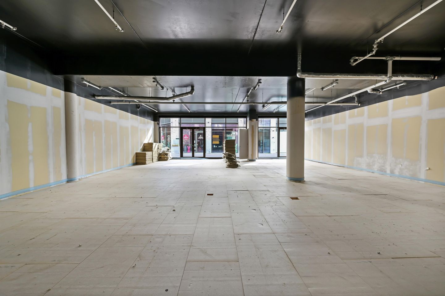 Bekijk foto 2 van Deltaplein 310