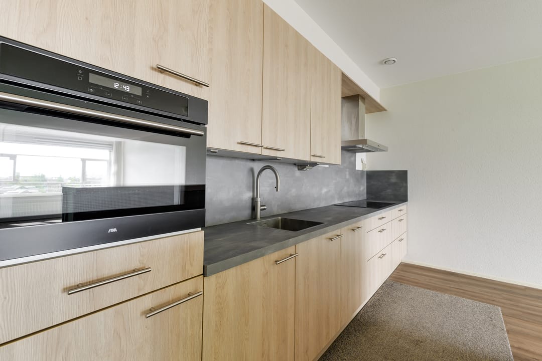 Luxurious 2-bedroom apartment with spacious balcony in Nootdorp Centrum — 17