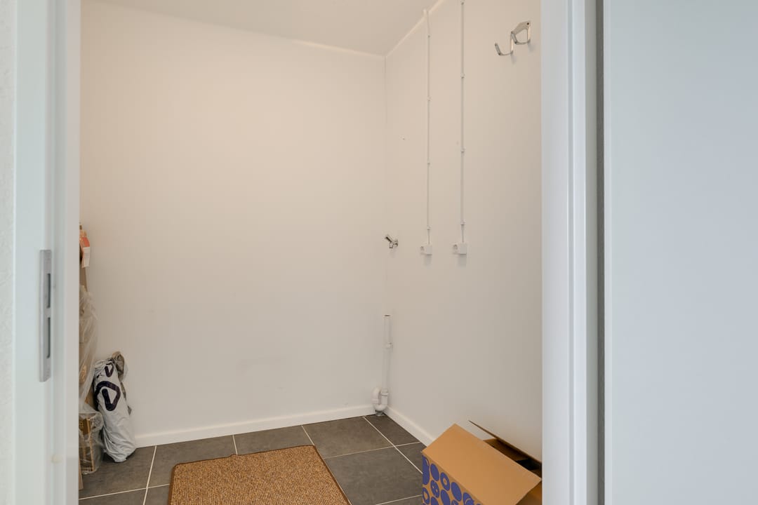 Luxurious 2-bedroom apartment with spacious balcony in Nootdorp Centrum — 31