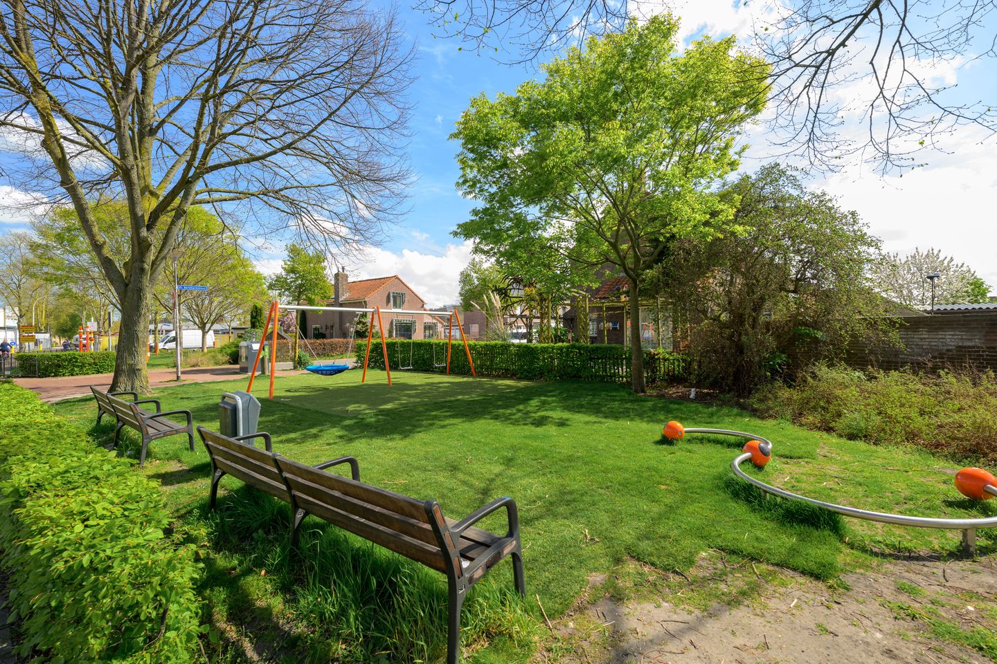 Luxurious 2-bedroom apartment with spacious balcony in Nootdorp Centrum — 40