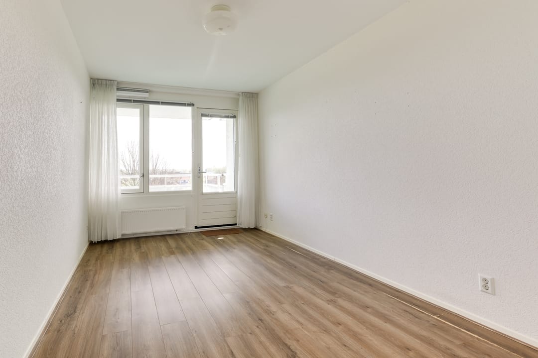 Luxurious 2-bedroom apartment with spacious balcony in Nootdorp Centrum — 23