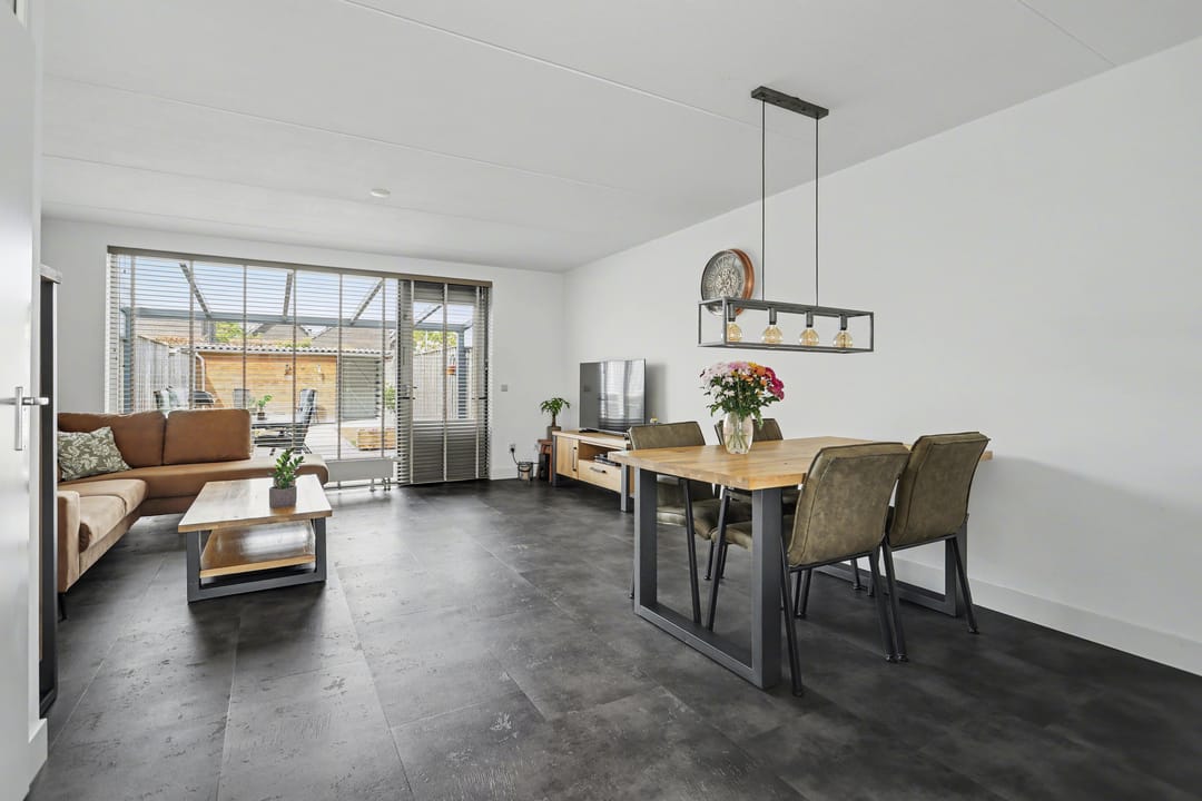 Foto 2 van Roodeschoolstraat 39