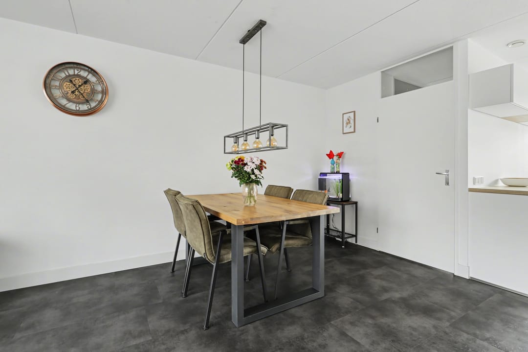 Foto 8 van Roodeschoolstraat 39