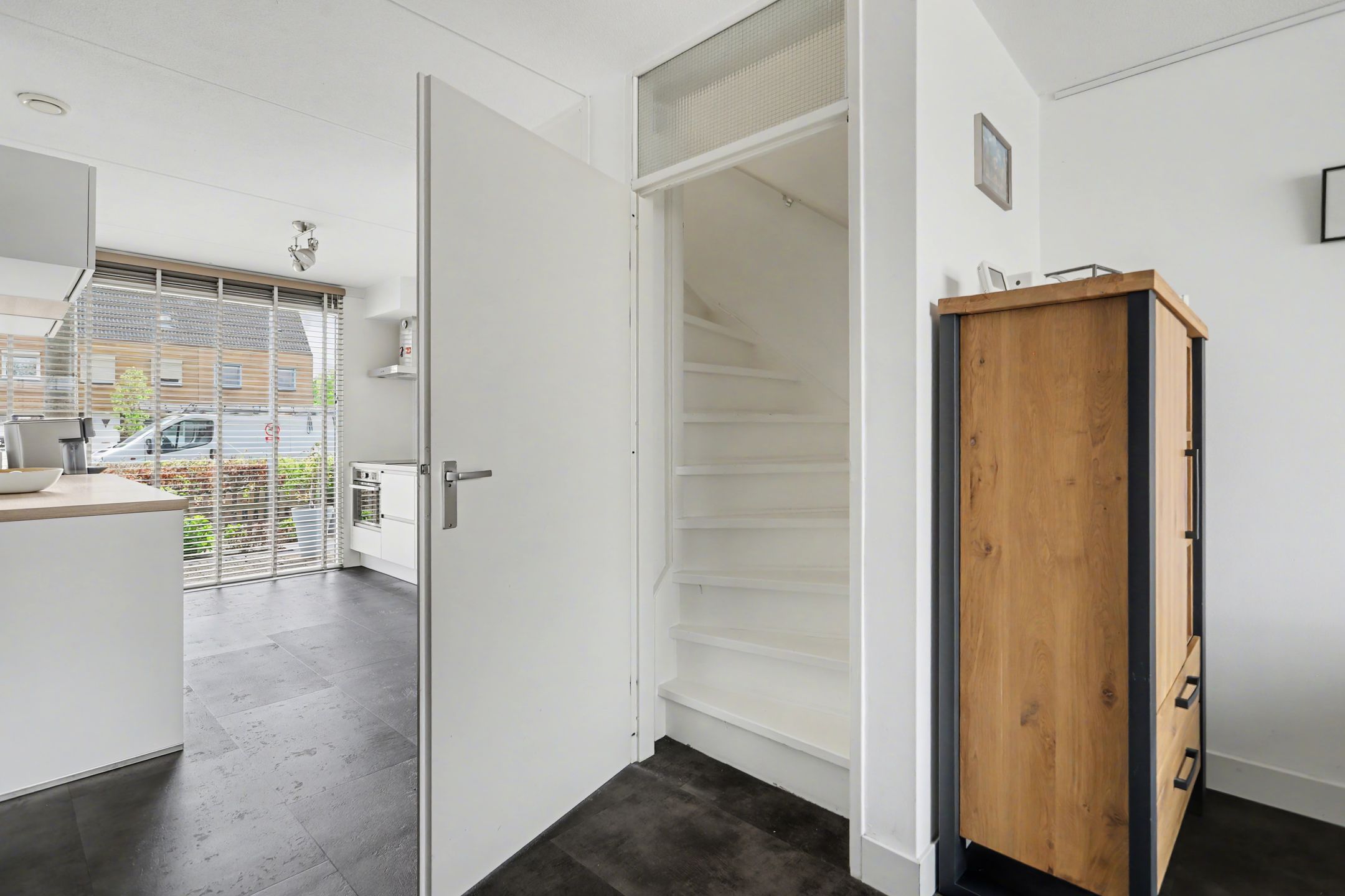 Foto 18 van Roodeschoolstraat 39