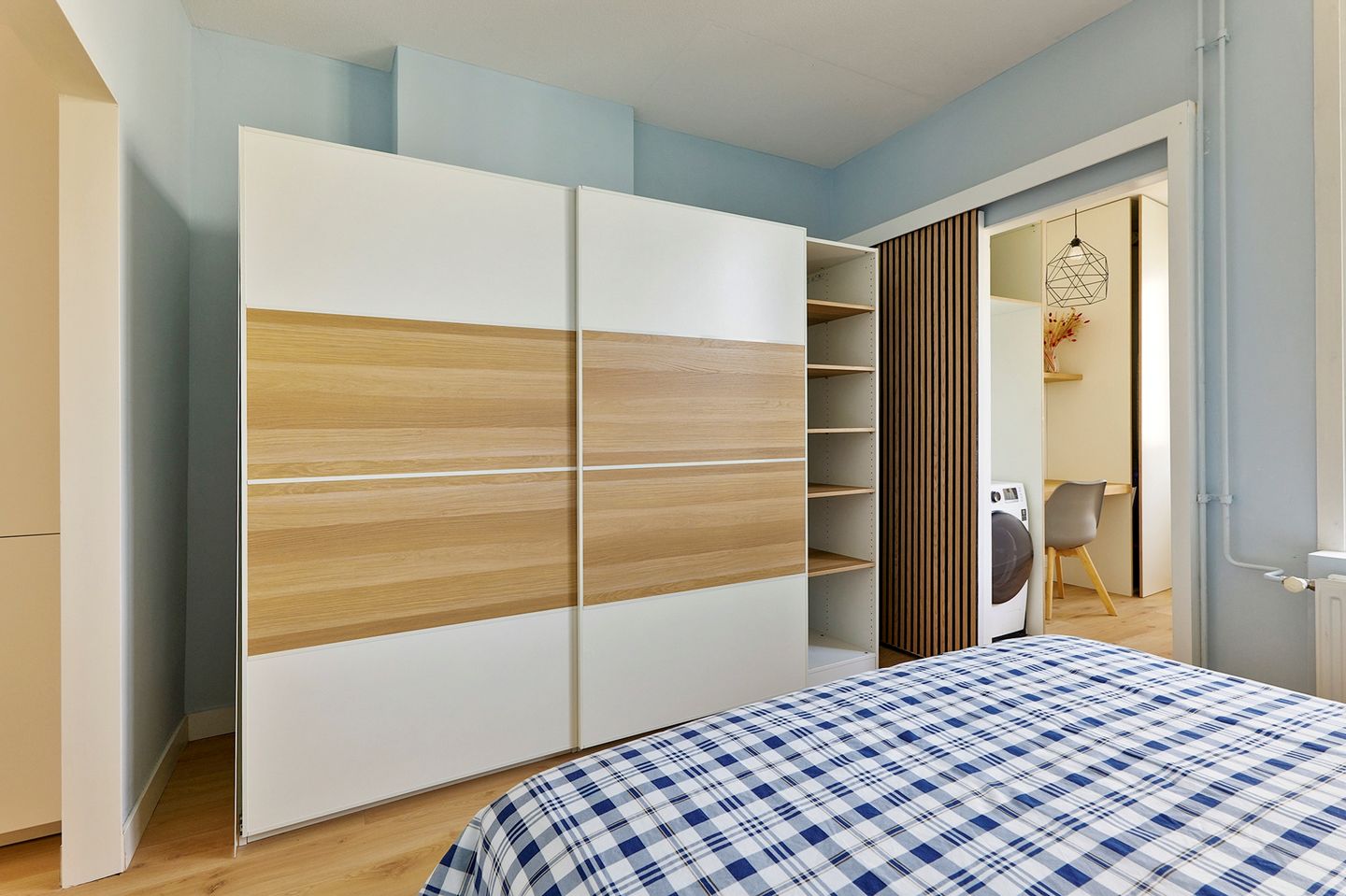 Foto 19 van Van Boetzelaerstraat 24-2