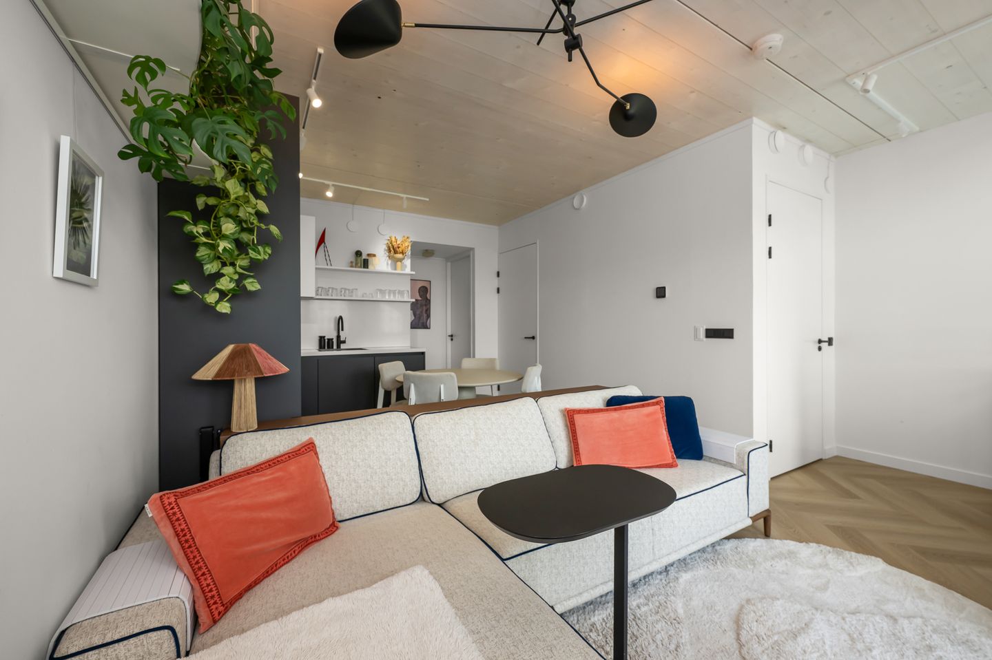 Move-in ready duplex apartment with water views and private parking on Centrumeiland — 19