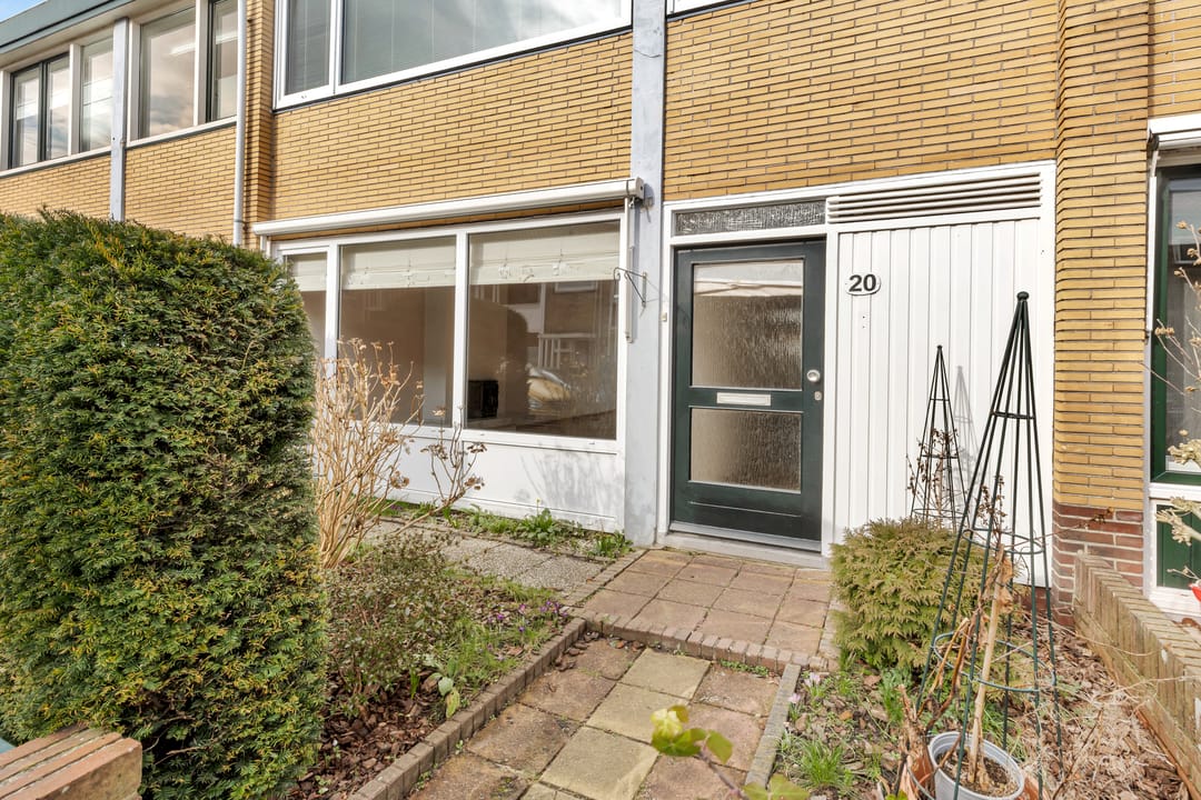 Photo 2 of Van Almondelaan 20