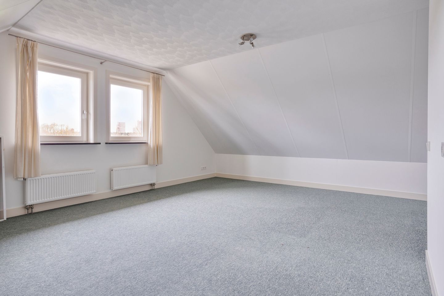 Foto 29 van Domstraat 56