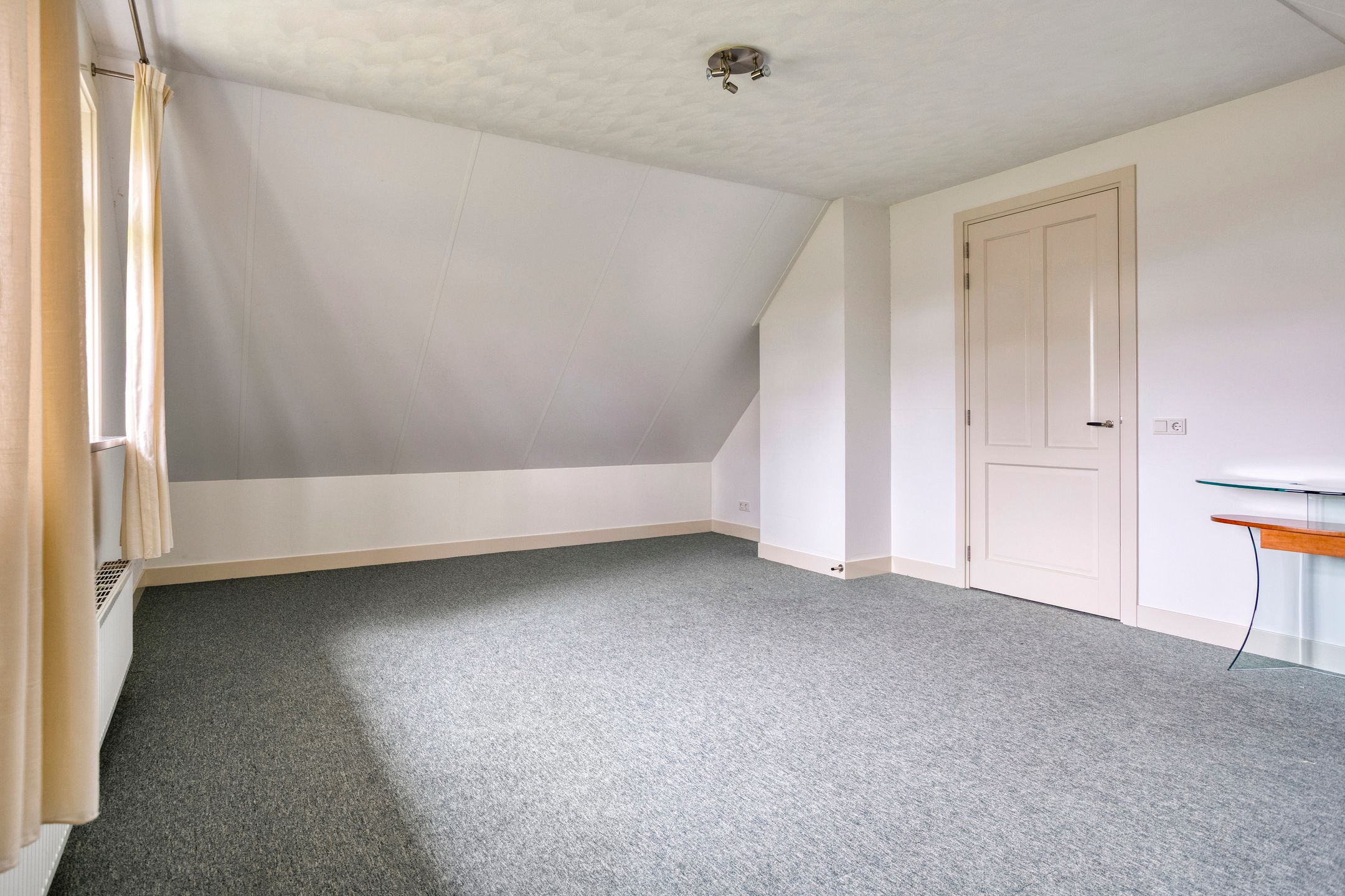 Foto 33 van Domstraat 56