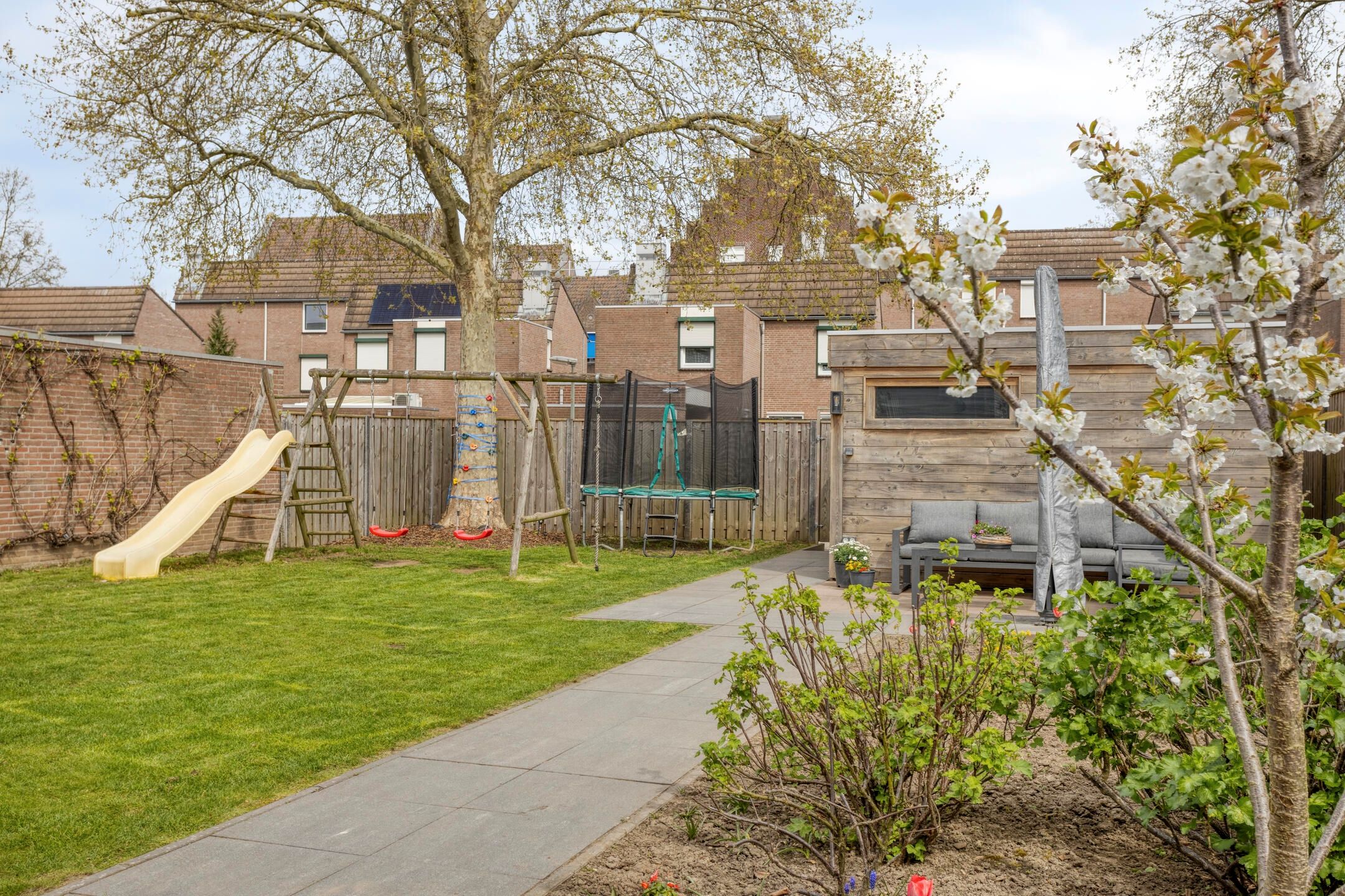 Photo 42 of Dieterderweg 74