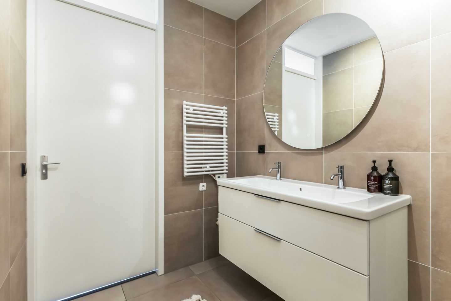 Photo 34 of De Gasperilaan 44