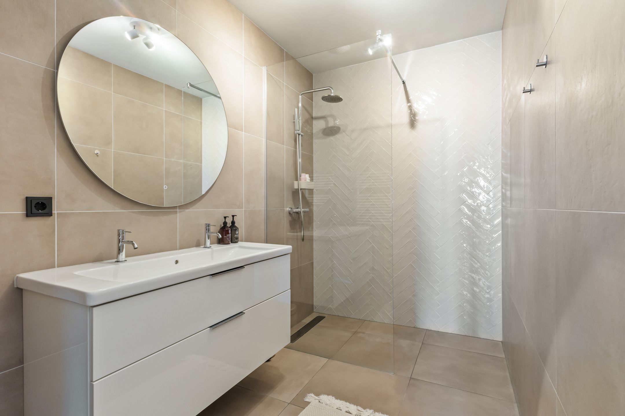 Photo 33 of De Gasperilaan 44