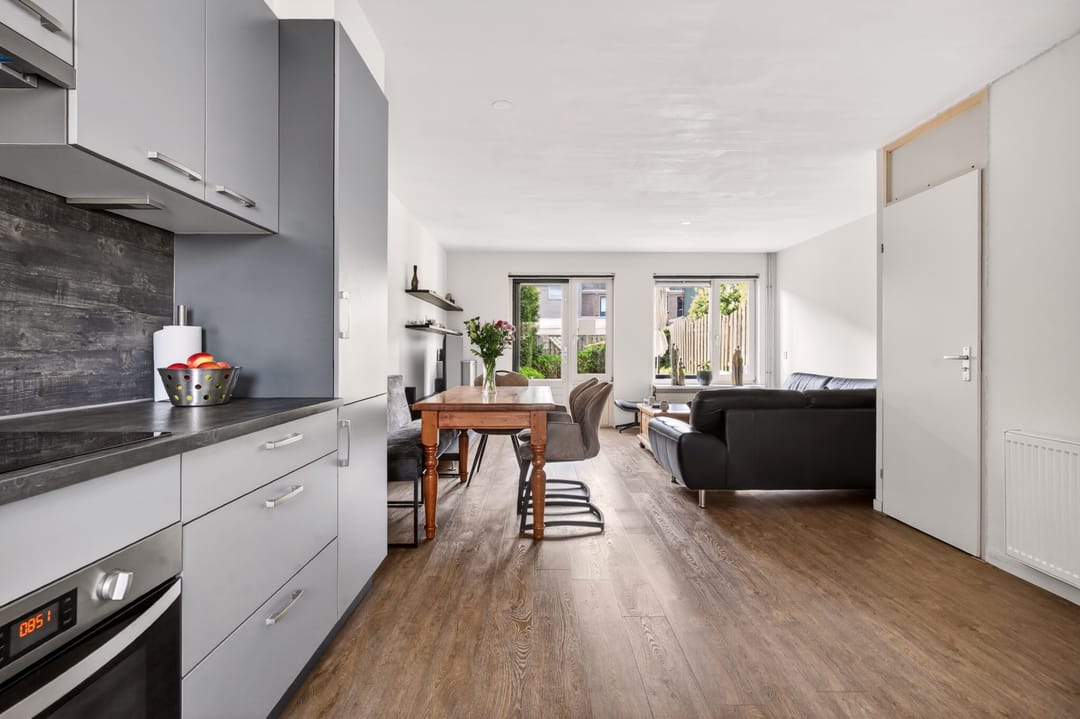 Photo 8 of Prins Mauritsplein 42