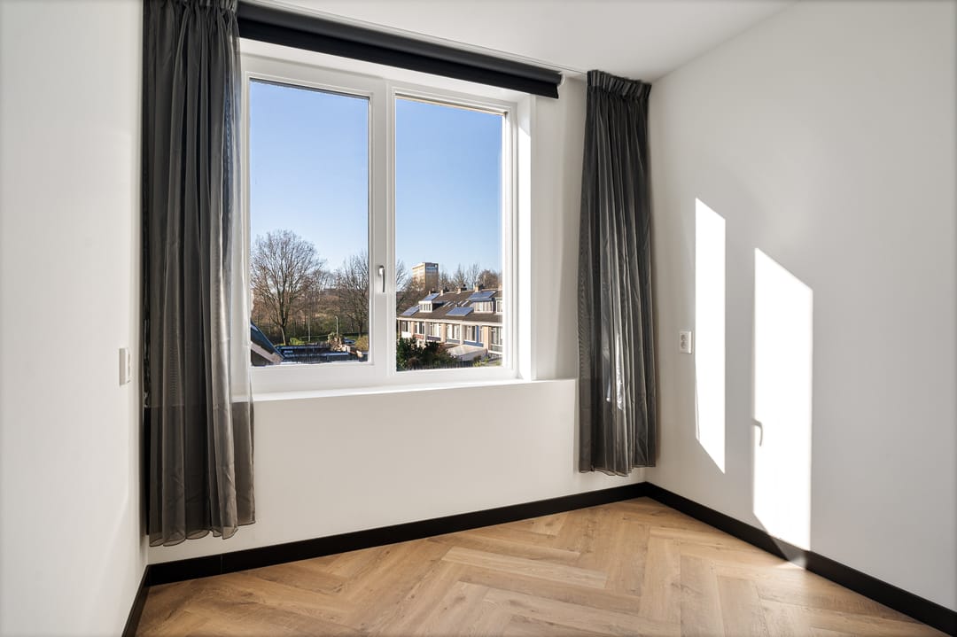 Modern Energy-Neutral Terraced House with Four Bedrooms in Zoetermeer — 41