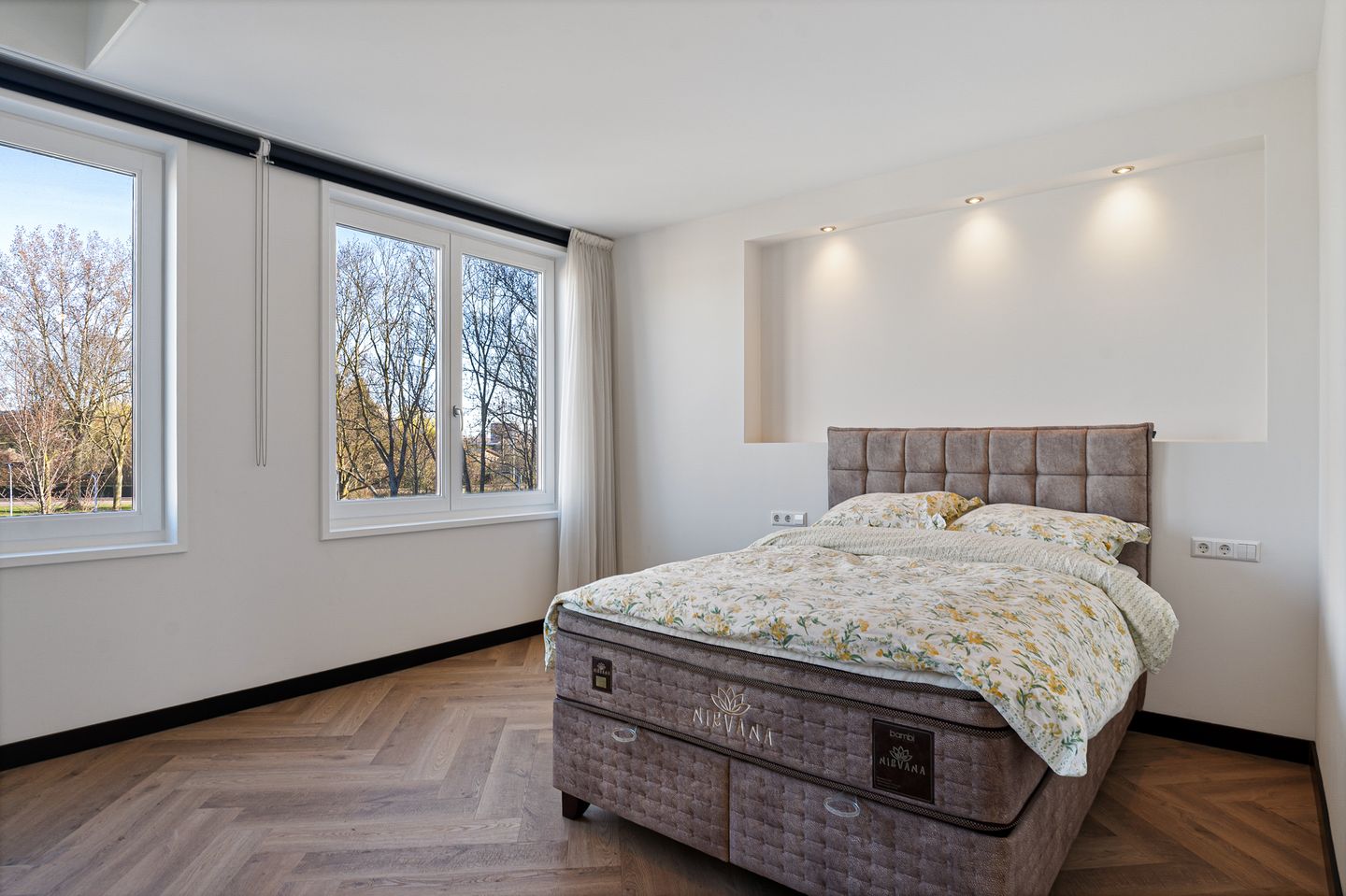 Modern Energy-Neutral Terraced House with Four Bedrooms in Zoetermeer — 35