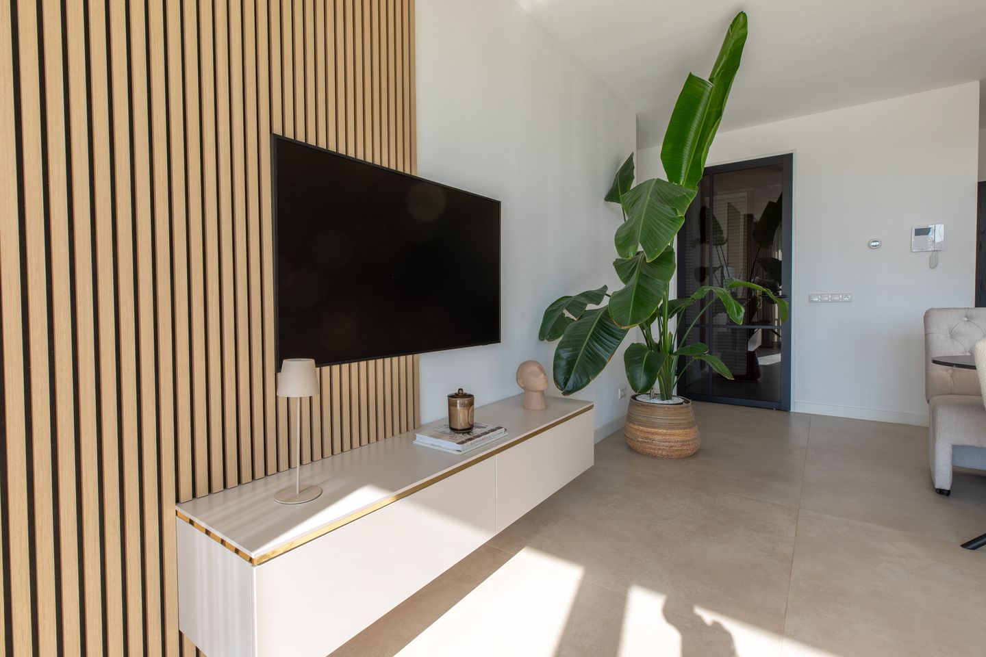 Foto 10 van Frederik Hendriklaan 58-E06