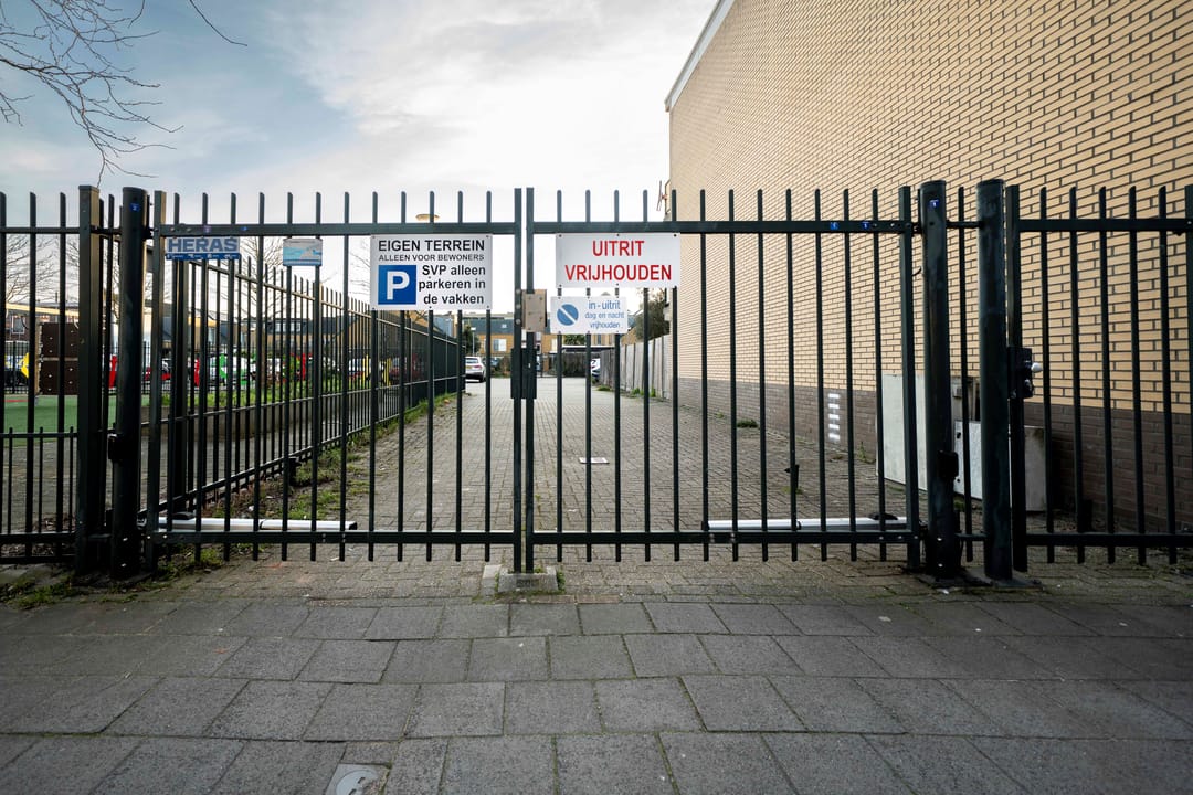 Photo 32 of Paulus Potterstraat 90