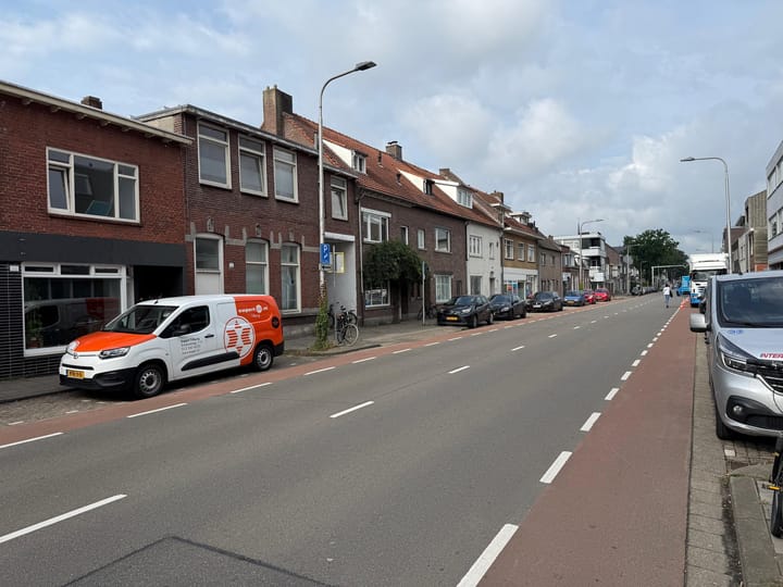 Photo 2 of Bredaseweg 118