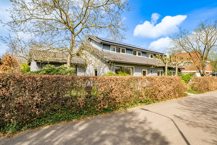 Photo 2 of Veldlaan 47