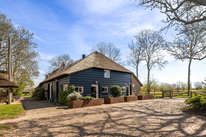Wouddijk 12