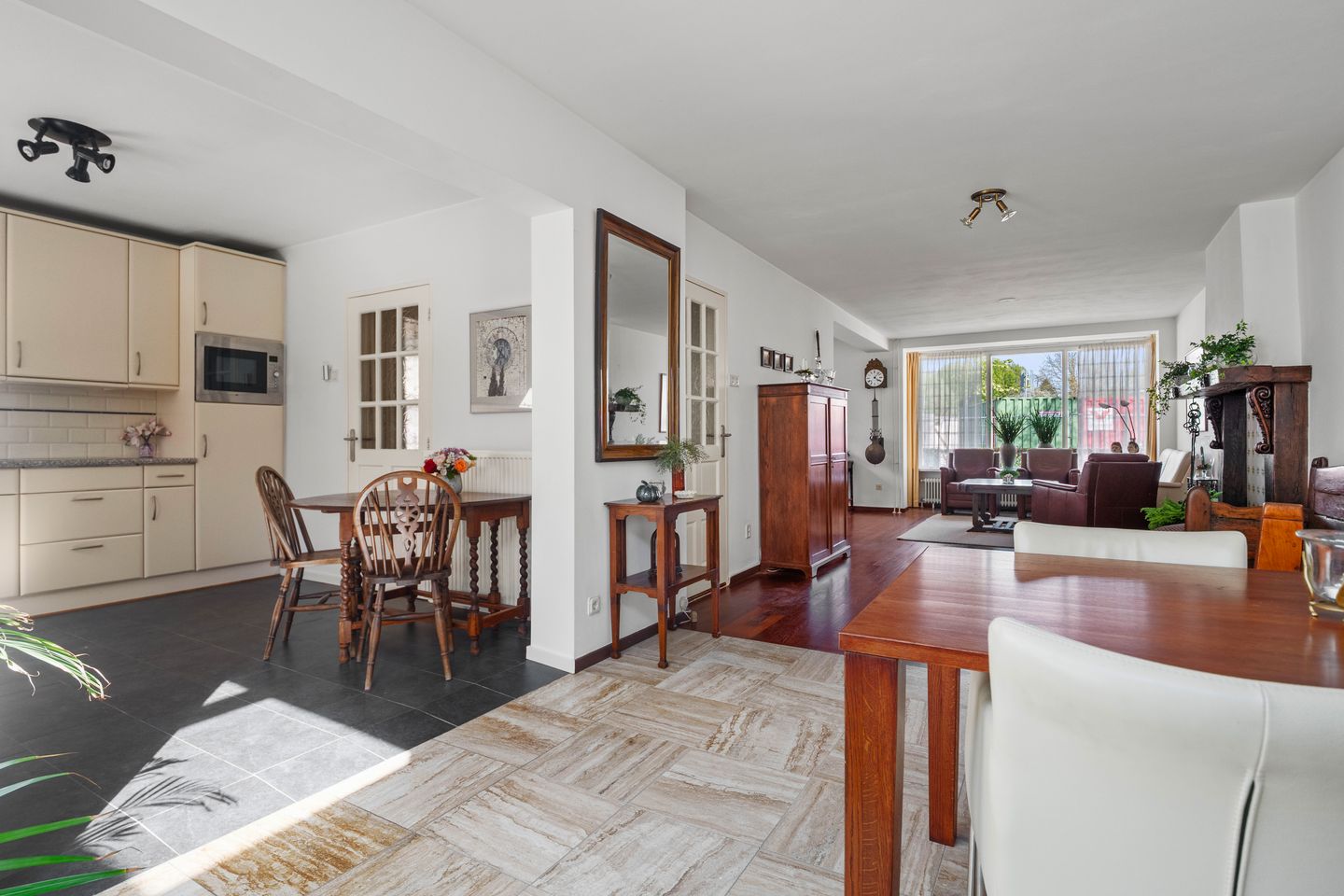 Foto 20 van Moleneindstraat 14