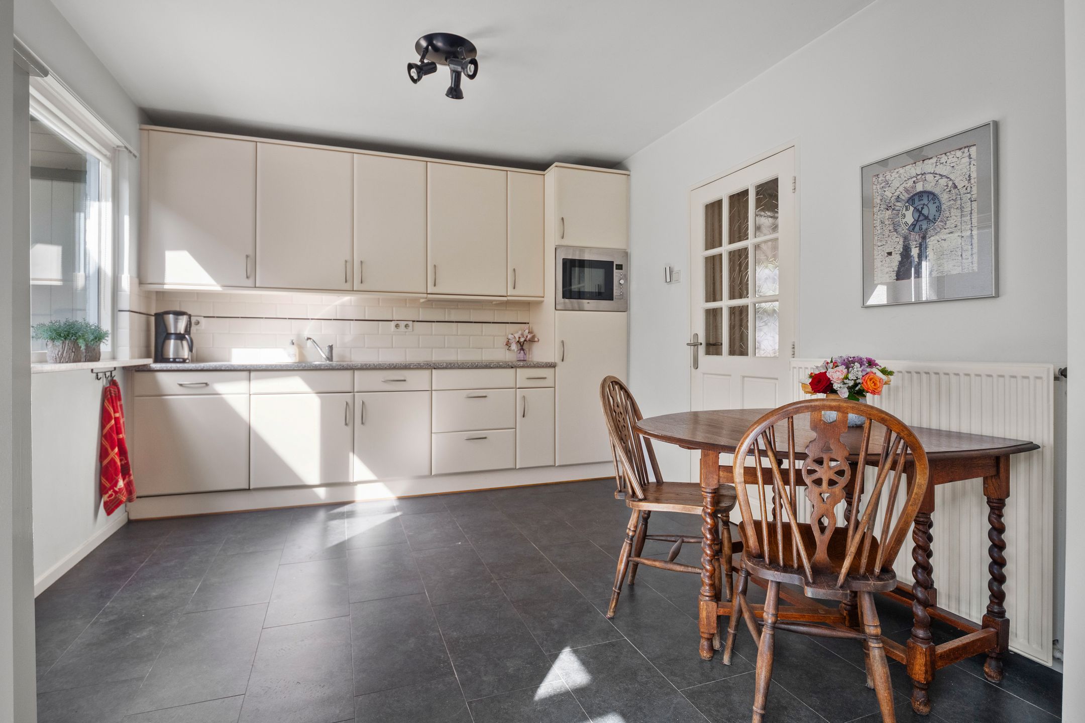 Foto 21 van Moleneindstraat 14