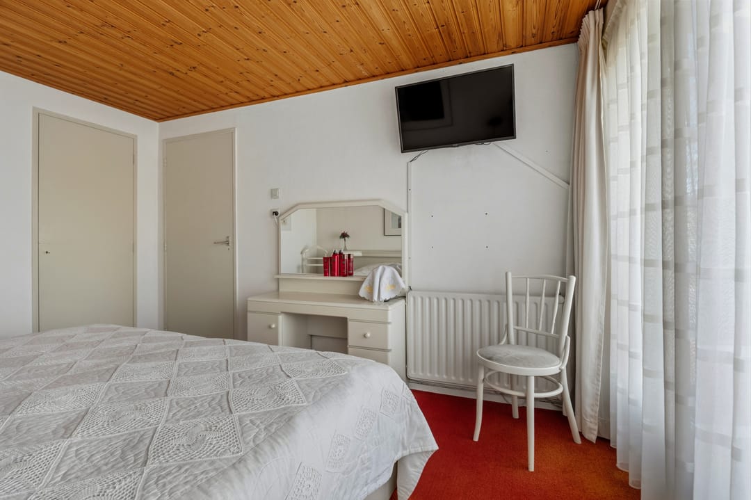 Foto 28 van Moleneindstraat 14