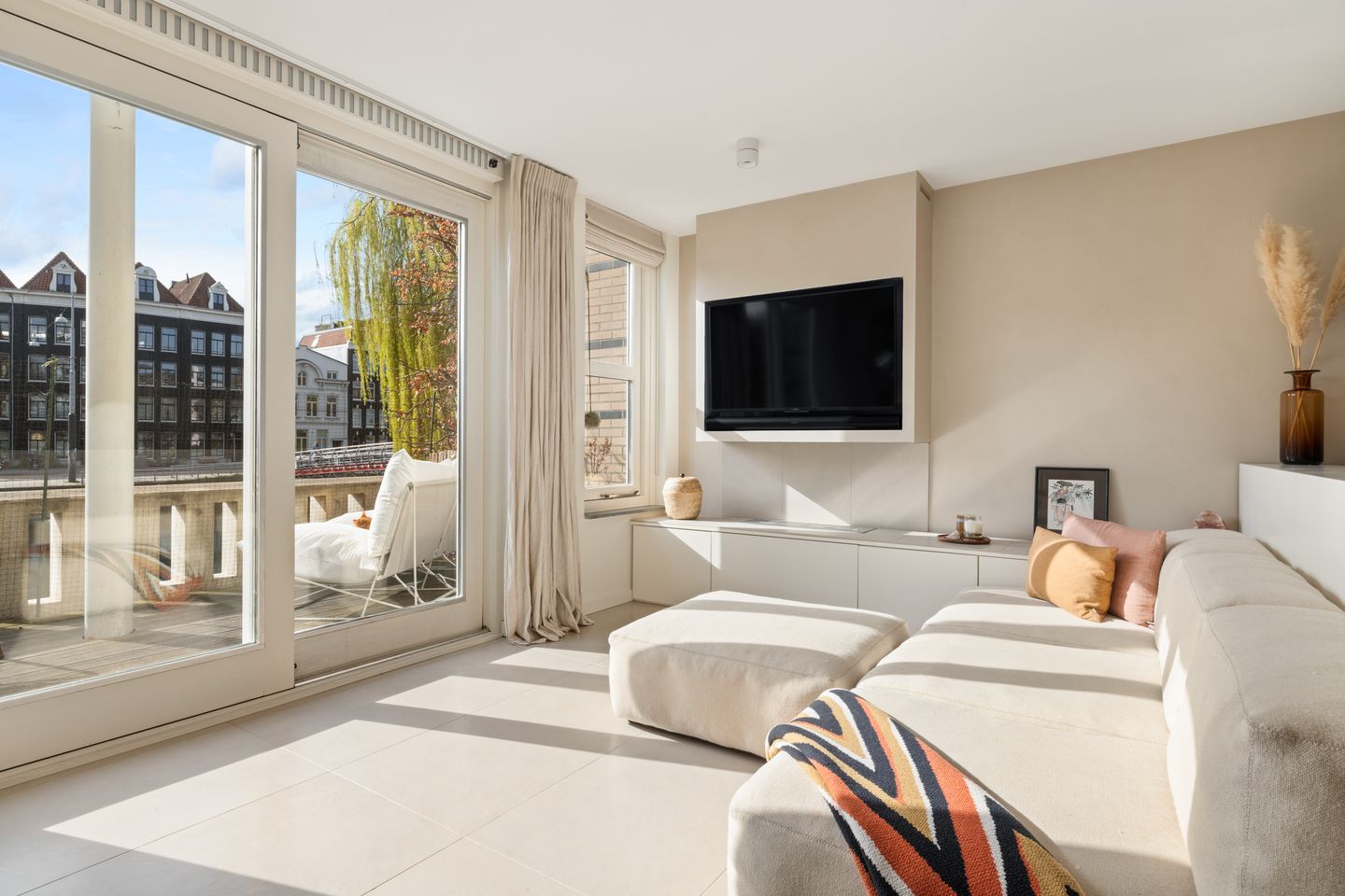 Foto 10 van Wilhelmina Blombergplein 33