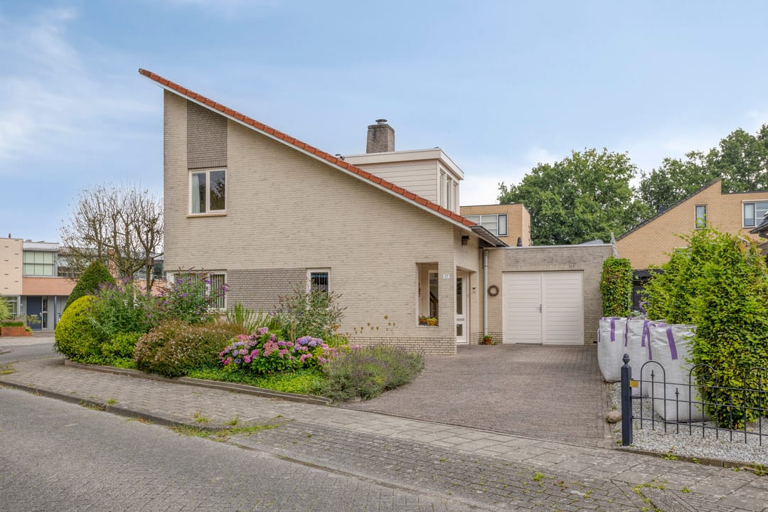 Foto 38 van Mechelenstraat 17