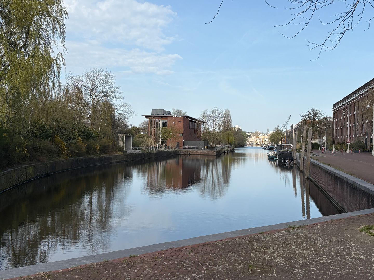 Foto 65 van Wilhelmina Blombergplein 33