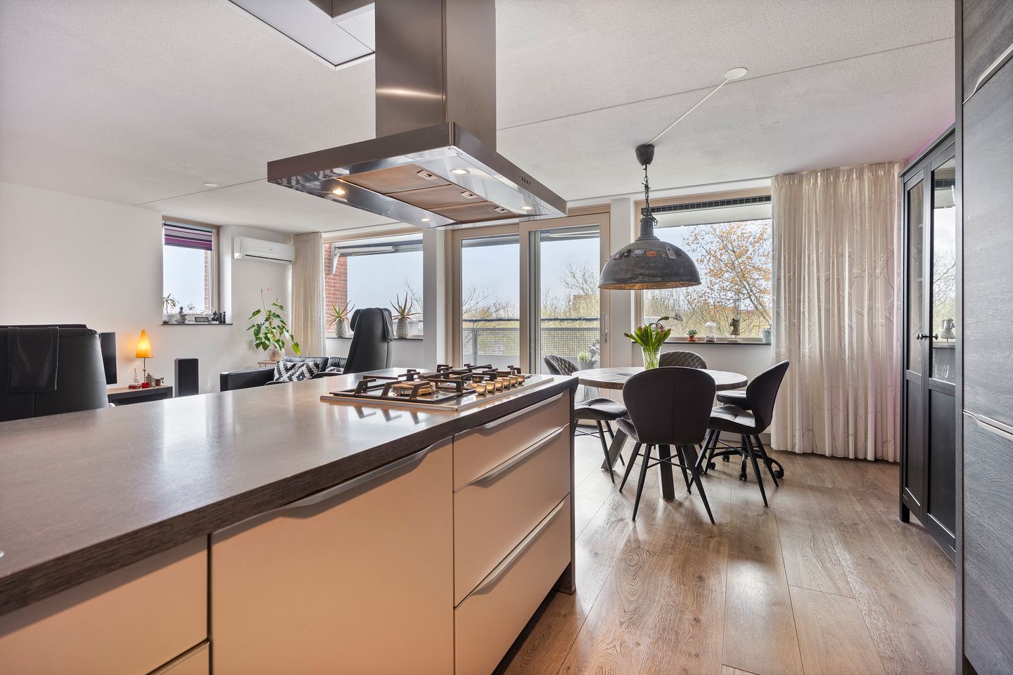 Foto 10 van Leimuidenplaats 37