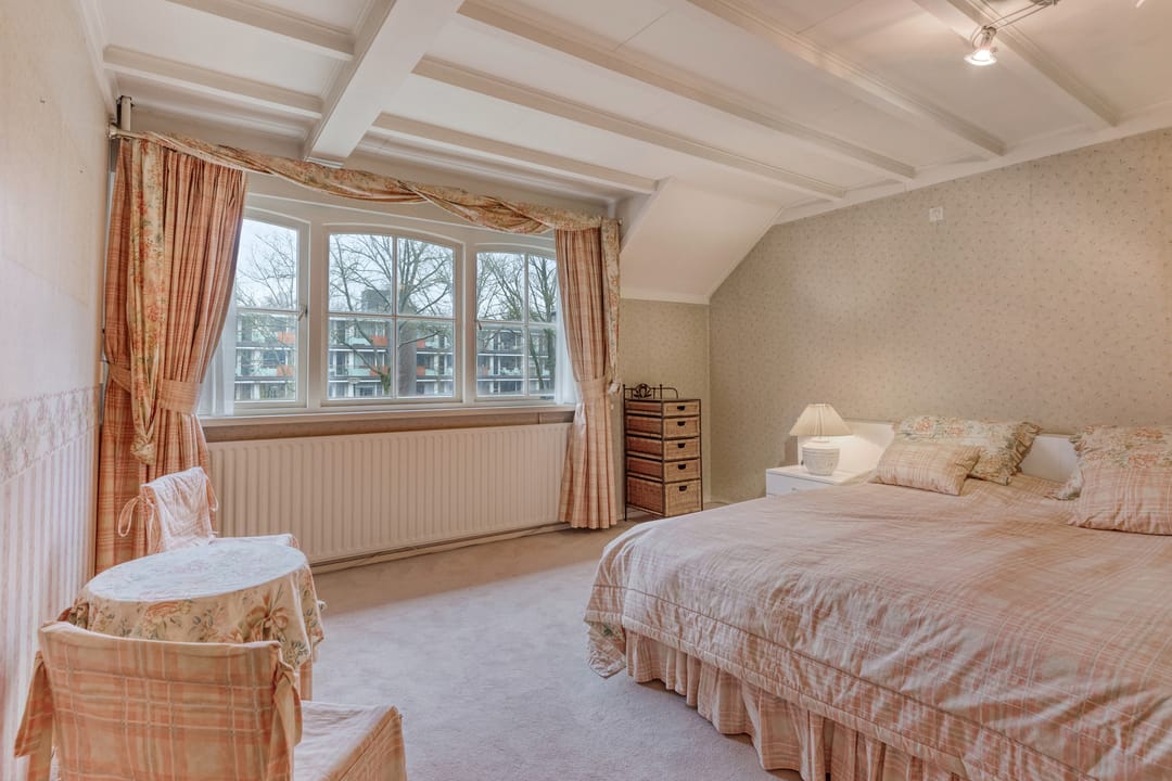 Charming Detached Family Home with Garage, Office Space and Deep Garden Near Loonse Nature — 31