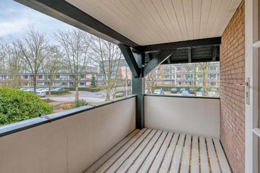 Charming Detached Family Home with Garage, Office Space and Deep Garden Near Loonse Nature — 41