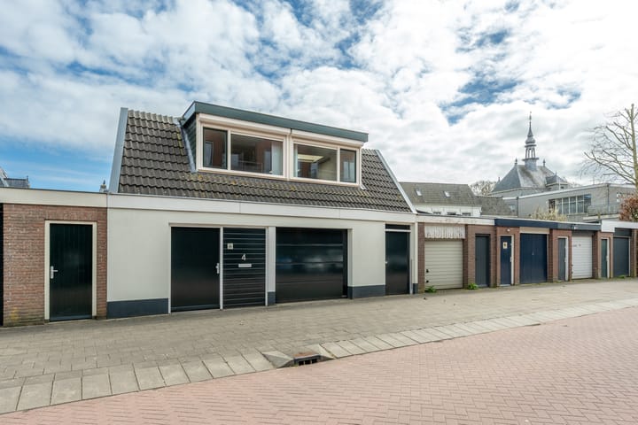 Mgr. G.W. van Heukelumstraat 4