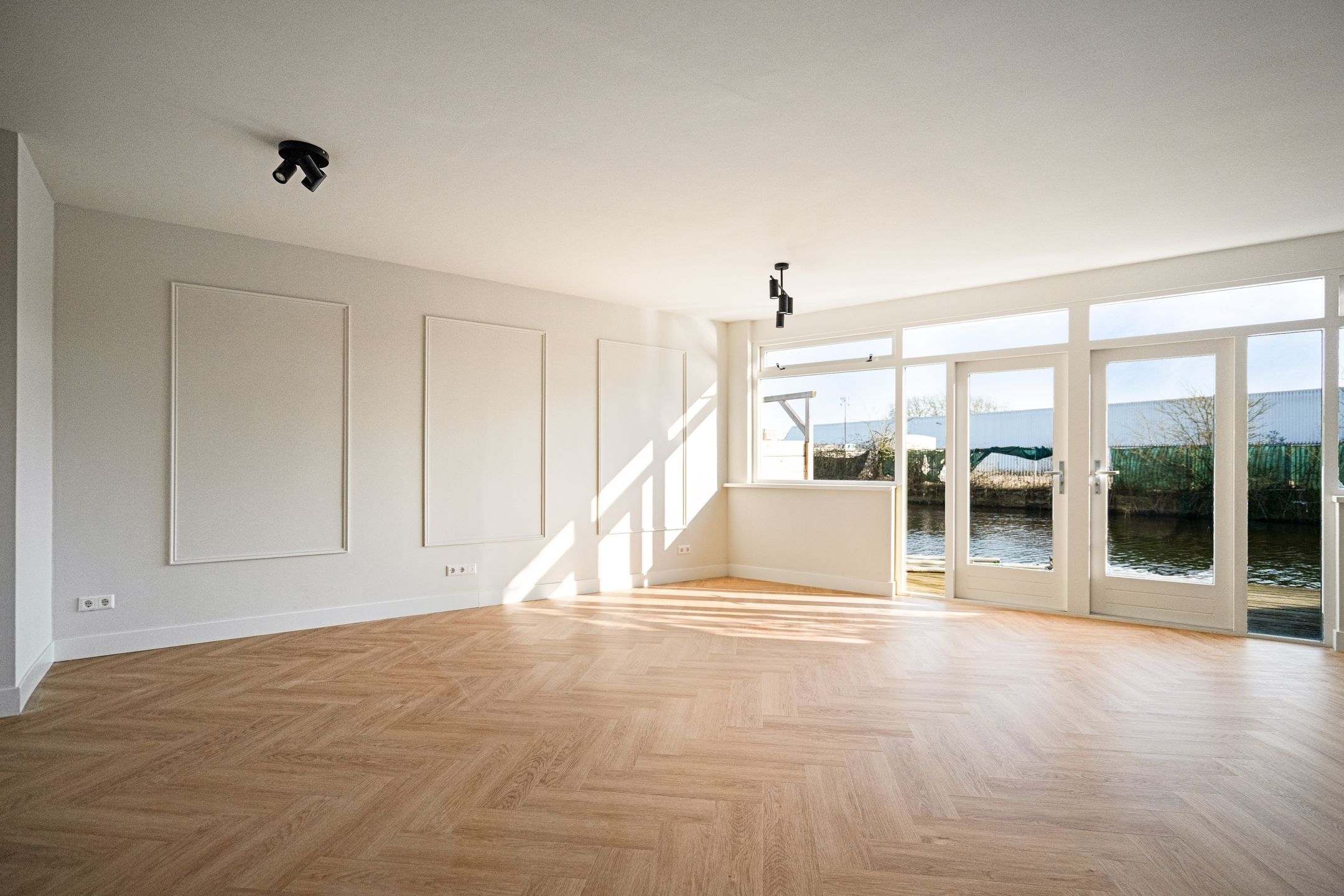 Foto 6 van Lage Rijndijk 28-A0