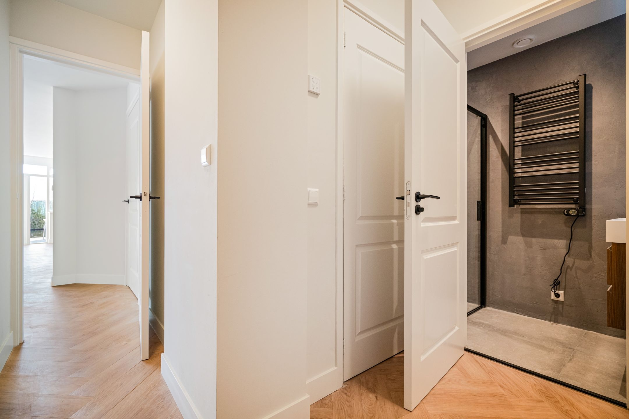 Foto 21 van Lage Rijndijk 28-A0