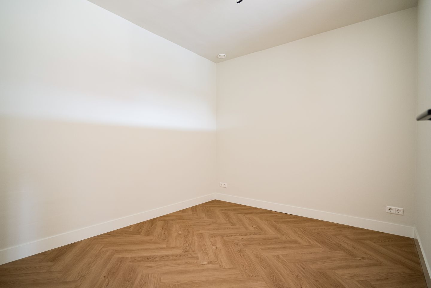 Foto 14 van Lage Rijndijk 28-A0