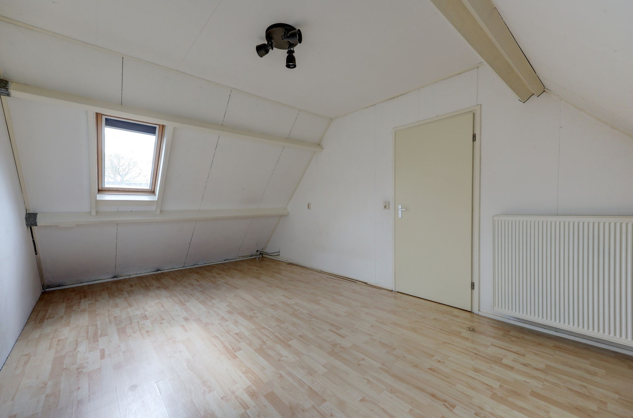 Foto 30 van Koemate 35