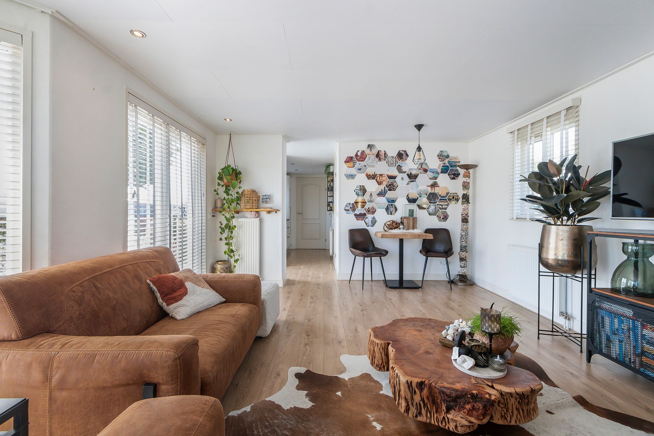 2-bedroom freehold villa in Dordrecht — photo 5 of 5