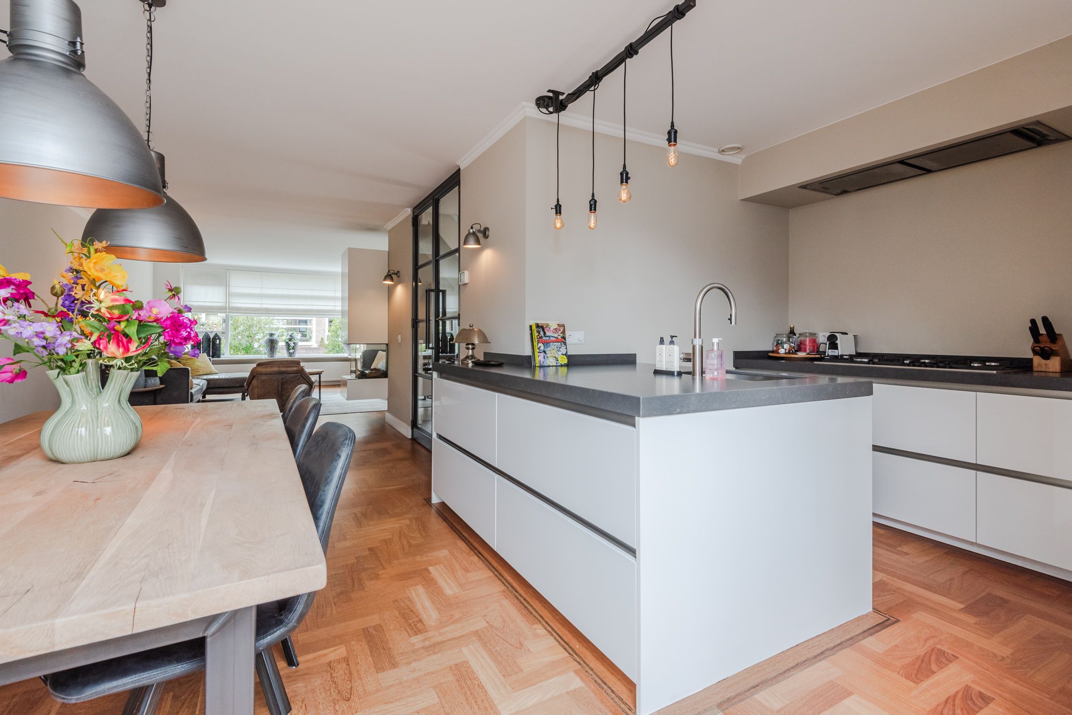 Foto 15 van Wilgenlaan 9