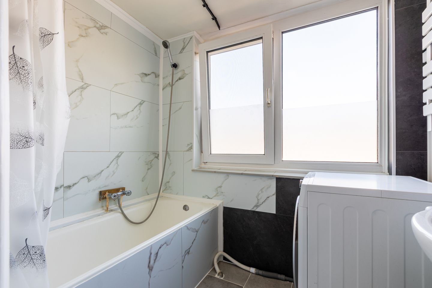 Photo 4 of Adamsweg 16