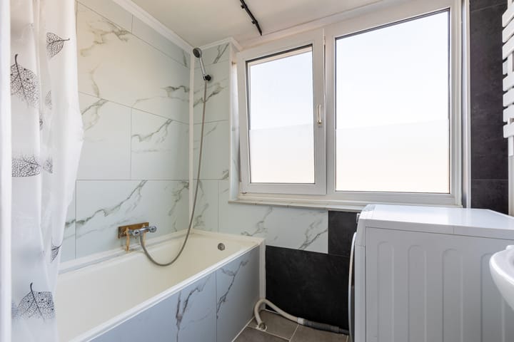 Photo 4 of Adamsweg 16