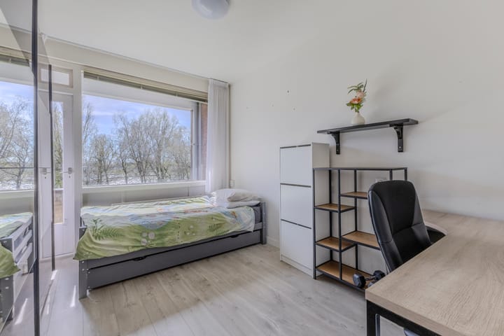 Photo 4 of Fluitekruidweg 222