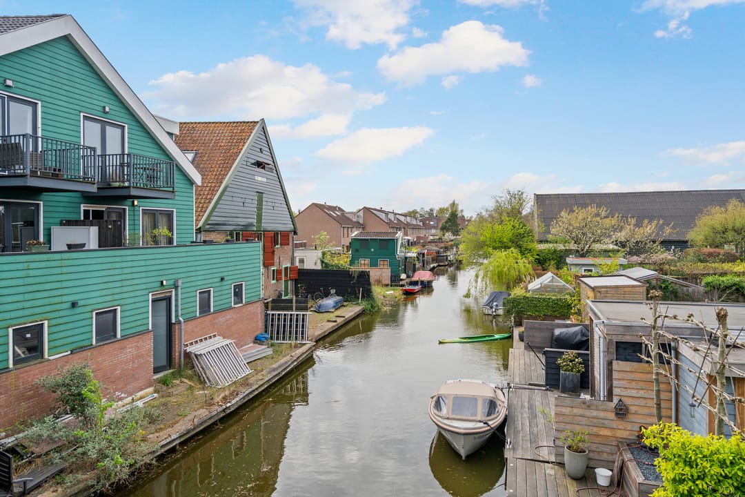 Photo 2 of Zuideinde 3-L