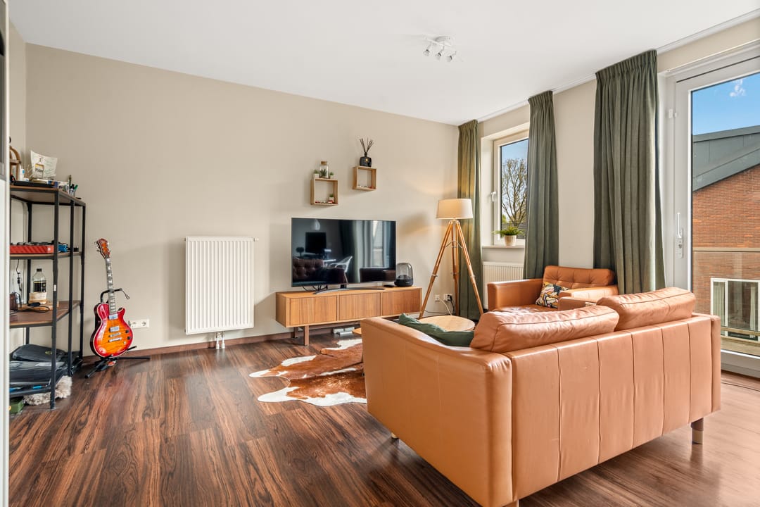 Photo 1 of Zuideinde 3-L